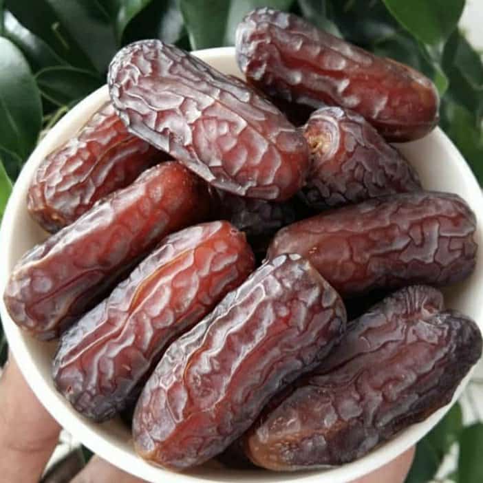 تصویر 1 از خرما پیارم صادراتی درجه یک حاصل نخلستان های جنوب ایران